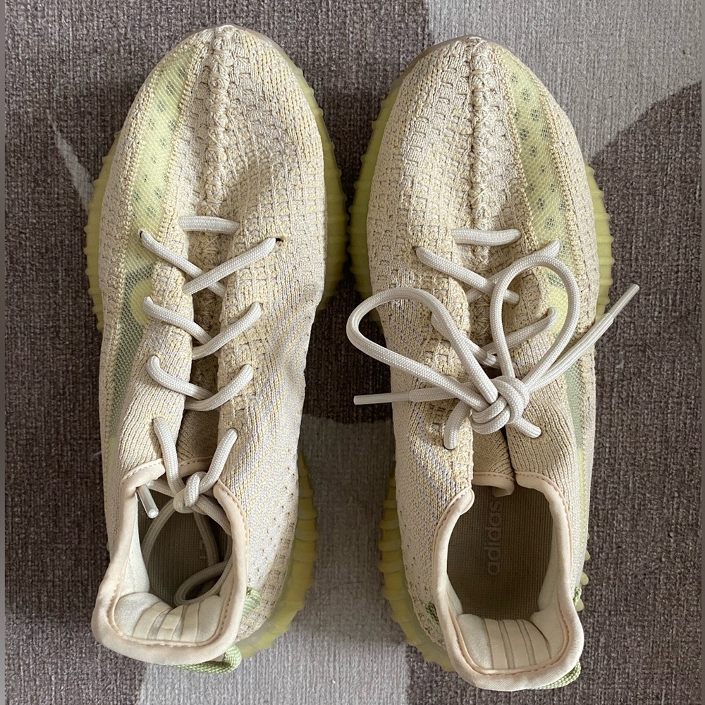Yeezy sneakers - size 6 Womens - worn less then 10x
